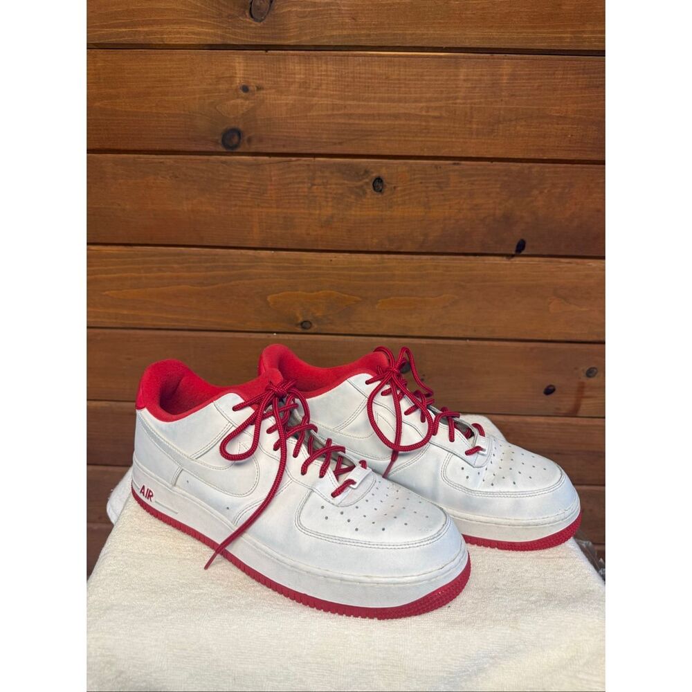 Nike Air Force 1 sneakers in a white & red CD 884-101 Sz 12